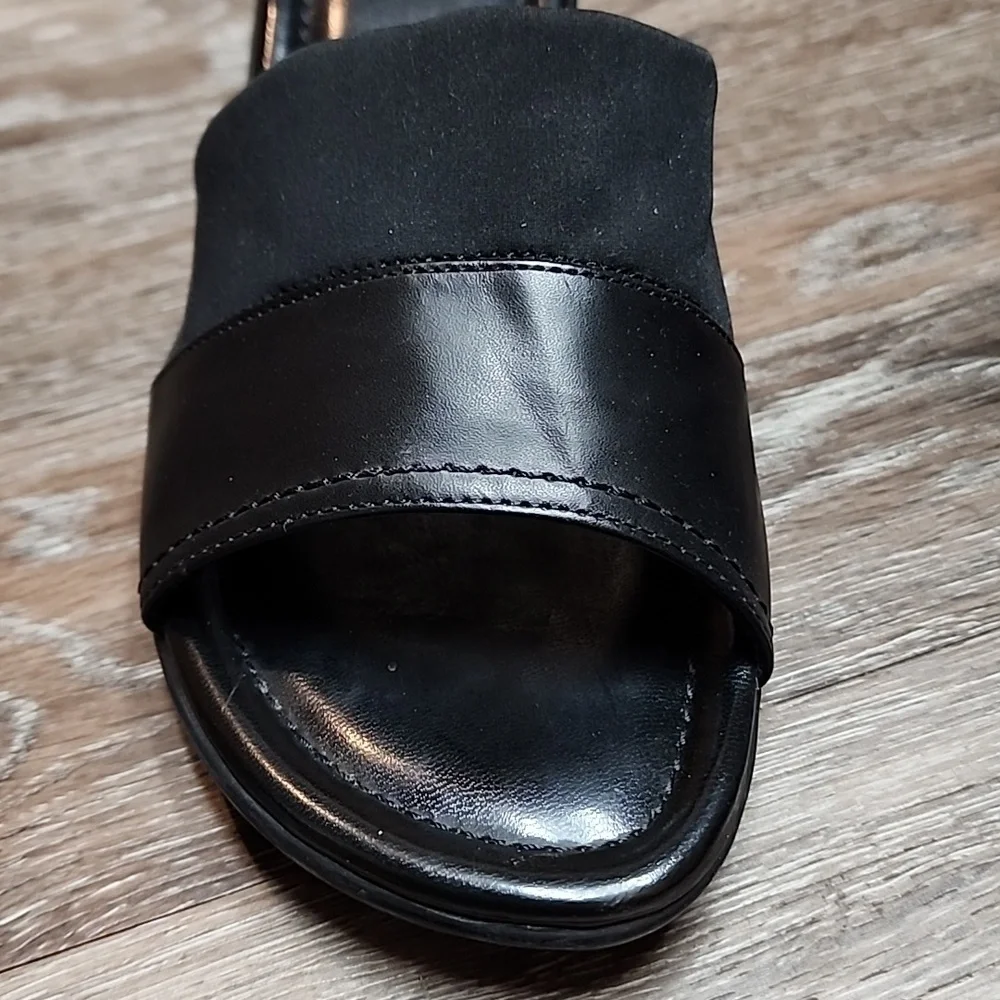 Predictions Comfort Plus Black Slide Open Toe Wedge Sandals